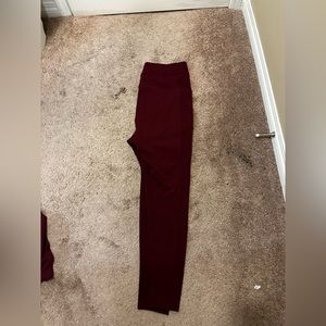 NWOT maroon leggings with pockets 2x